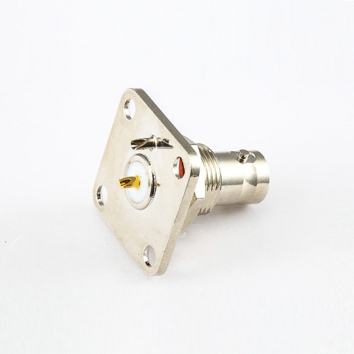 接线BNC连接器焊接用于RG5950Ω母头直式面板安装前锁穿墙4孔法兰 接线BNC连接器焊接用于RG5950Ω母头直式面板安装前锁穿墙4孔法兰
