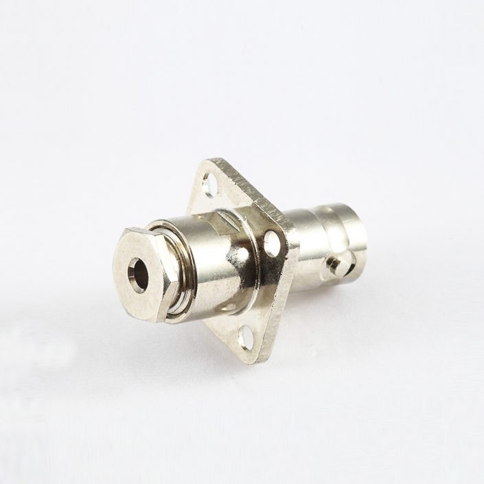BNC连接器用于SYV50-2接线母头180度带4孔法兰螺母锁紧
