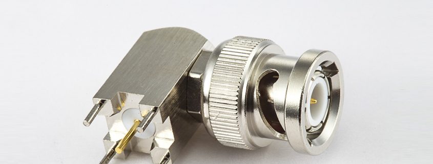 BNC公头连接器弯式PCB安装插孔