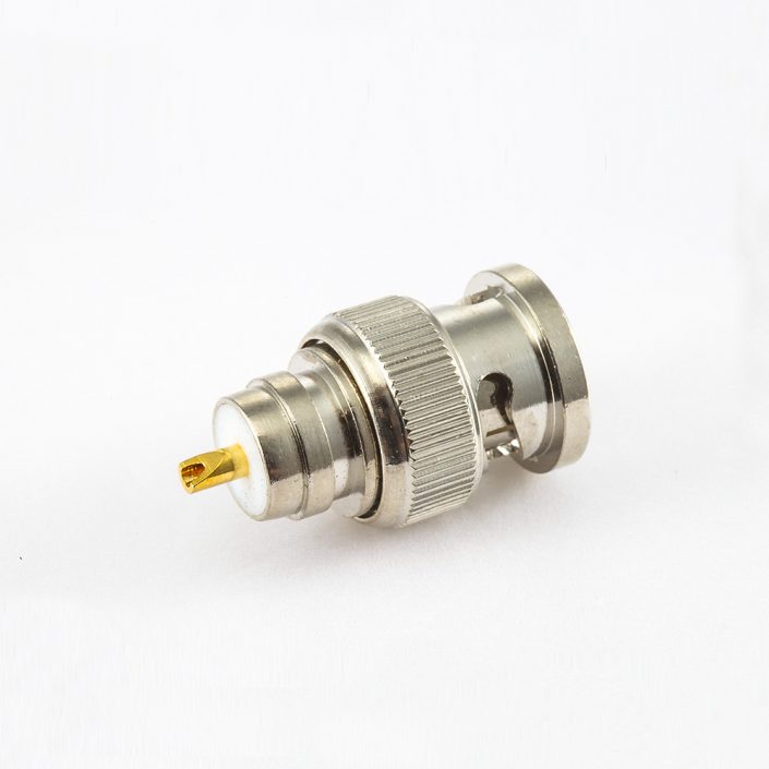 焊杯公头180度BNC接线连接器