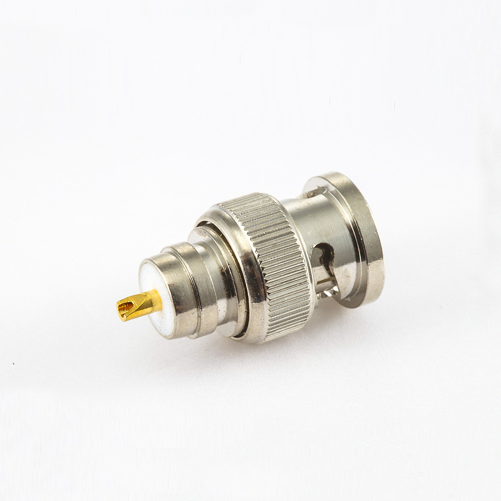 焊杯公头180度BNC接线连接器