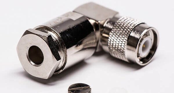 TNC连接器90度弯式螺母锁紧接LMR400