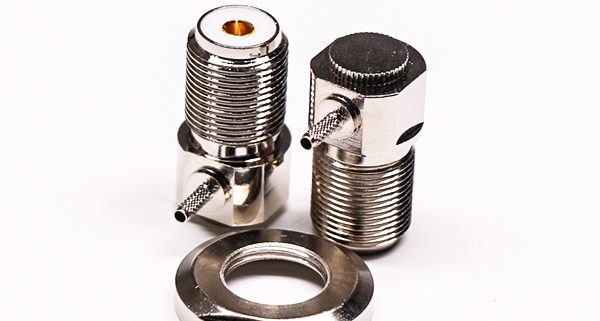 uhf接头弯式母头金针前锁穿墙板端连接器